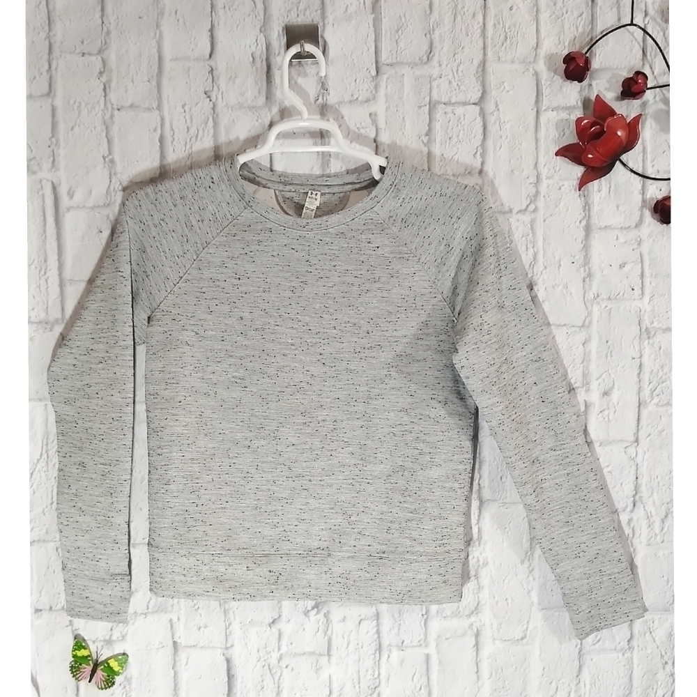 Under Armour Women's M Studio Lux Pullover Sweatshirt Preppy